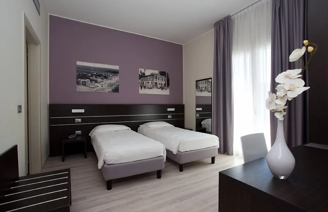 Hotel Vienna-1
